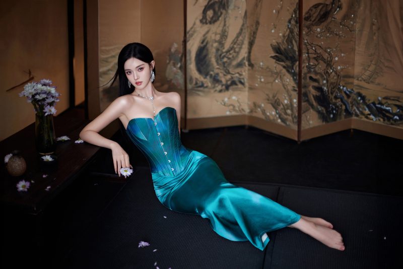 9P国风美女一袭孔雀绿抹胸连衣裙禅意写真手机壁纸_次元岛