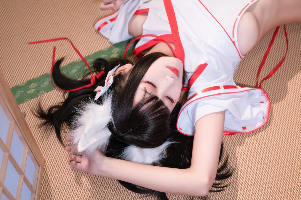 图片[2]_27P三度 狐巫女 白色丝袜玉足 狐狸尾巴 4K壁纸_69005_次元岛