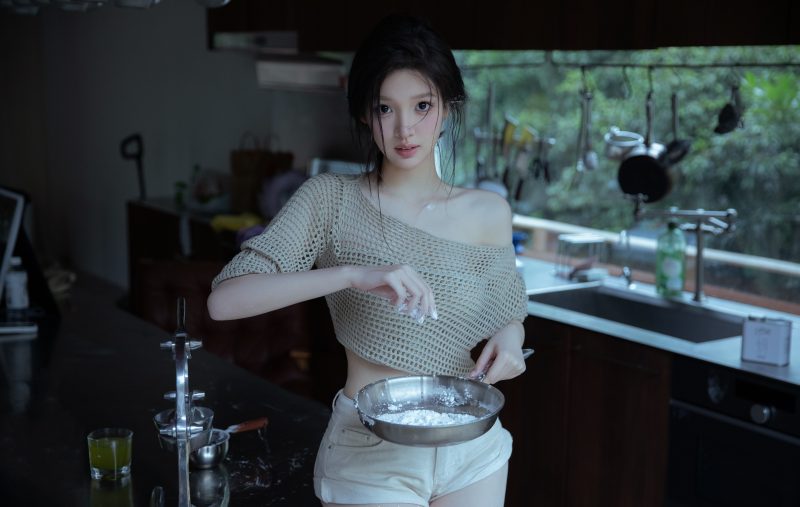 6P性感极品女神网格上衣加短裤超高清写真手机壁纸_次元岛