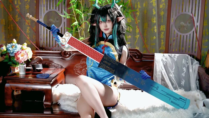 超凶垂耳兔 明日方舟 夕-旗袍装 持双刀的东方韵味_次元岛