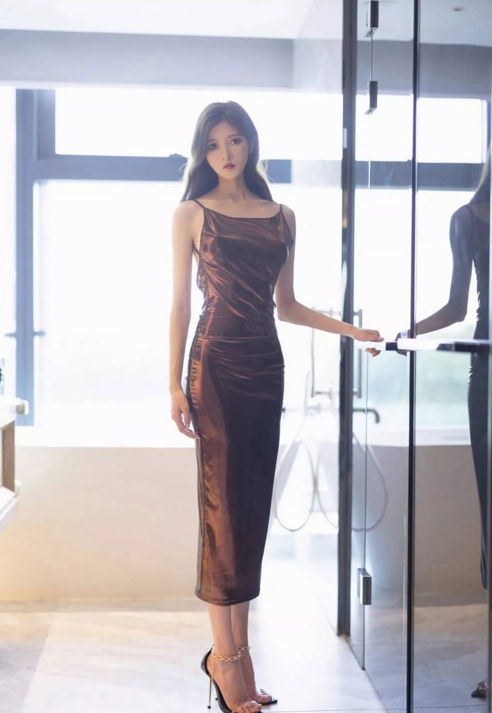 图片[3]_12P 女子妖娆 如花似玉 高挑苗条美女紧身吊带露背装连衣裙_次元岛