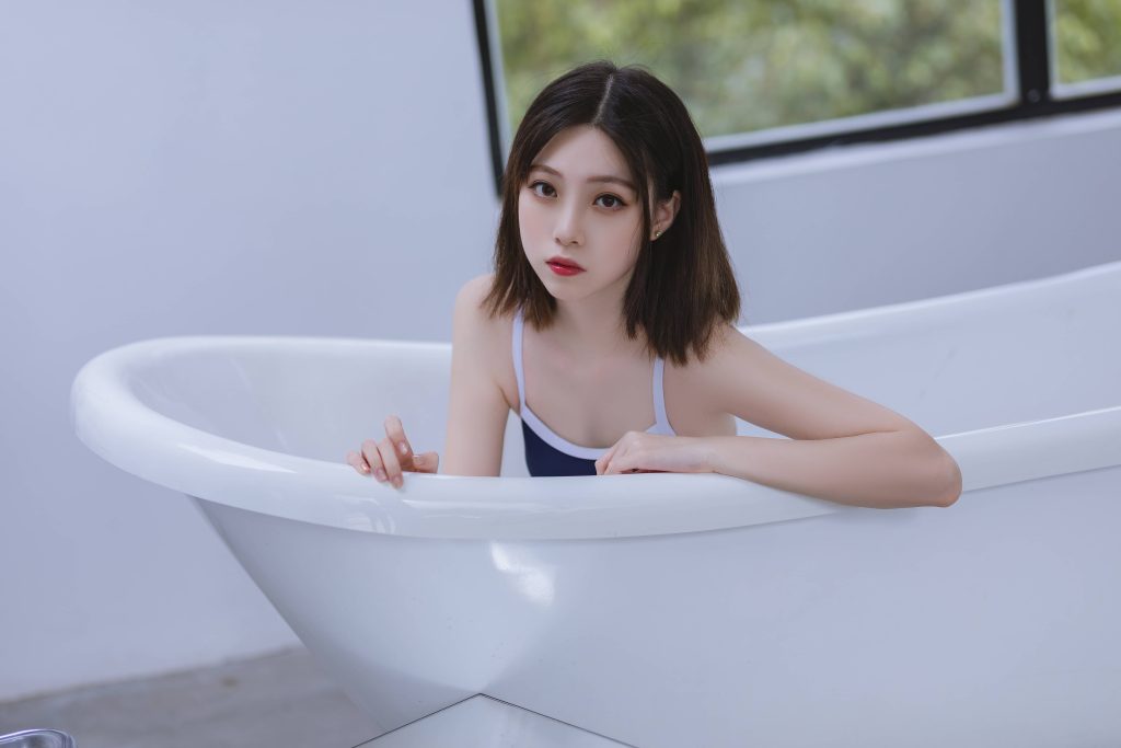图片[1]_40P许岚LAN 泳池死库水 4k美女超高清大图片NO.004_次元岛