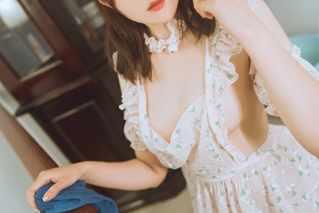 图片[3]_55PNatsuko夏夏子 碎花围裙 高清美女图片NO.078_次元岛