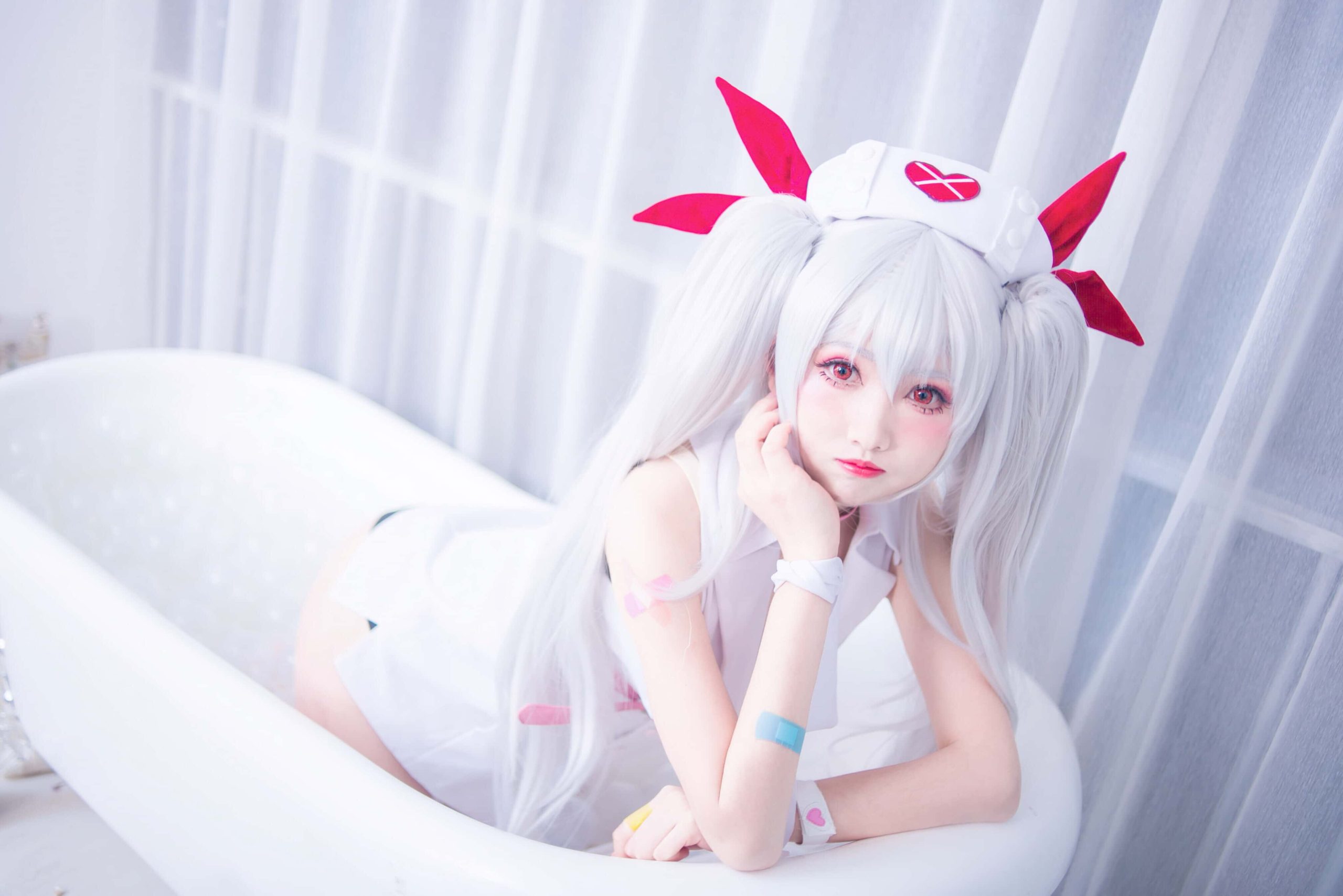 中国Cosplay门户网站 10PCoser衣衣 吸血鬼 护士服 NO.006_次元岛