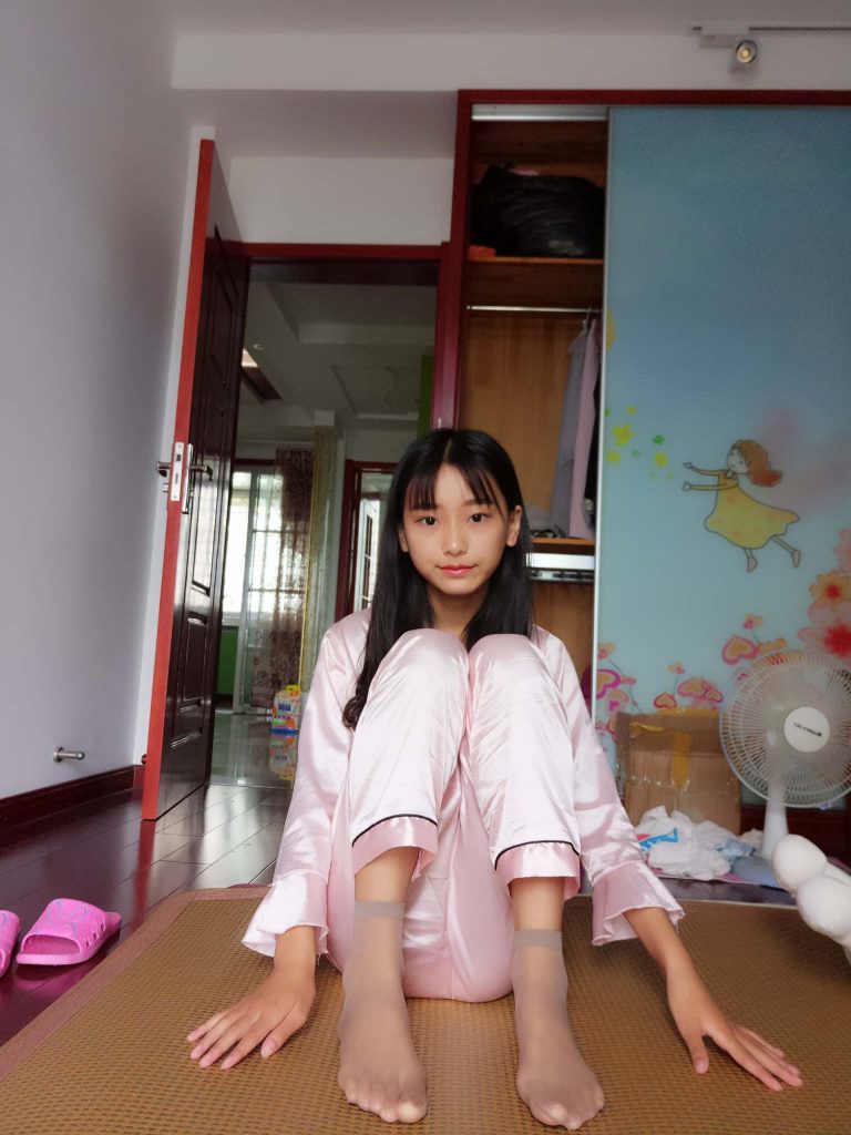 图片[2]_蓓蓓玉足 居家水晶袜 壁纸高清 手机壁纸_次元岛