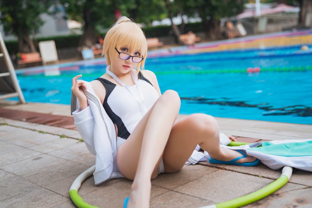 图片[1]_21P瓜希酱 企鹅贞 泳池 呼啦圈 cosplay福利NO.005_次元岛