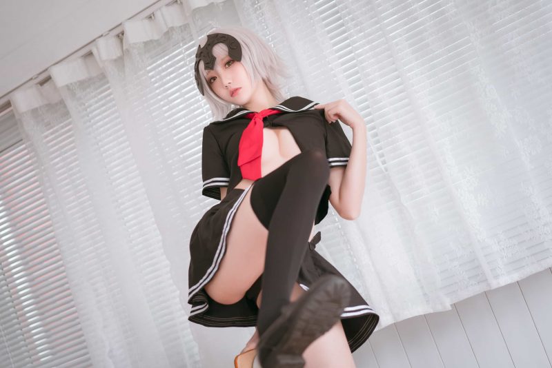 13P瓜希酱 黑贞德 校服 cosplay图片 手机壁纸NO.012_次元岛